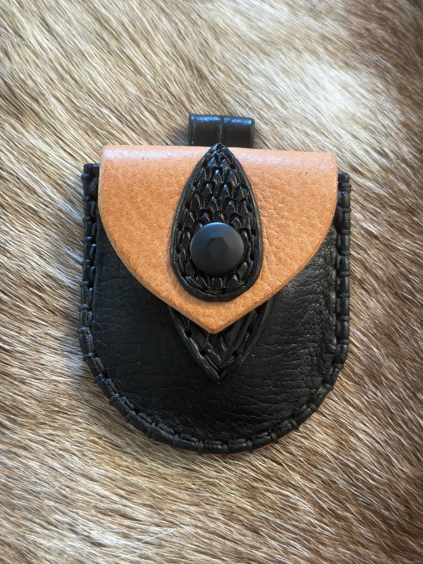 Limited Edition Variant Nipper Neck Pouch