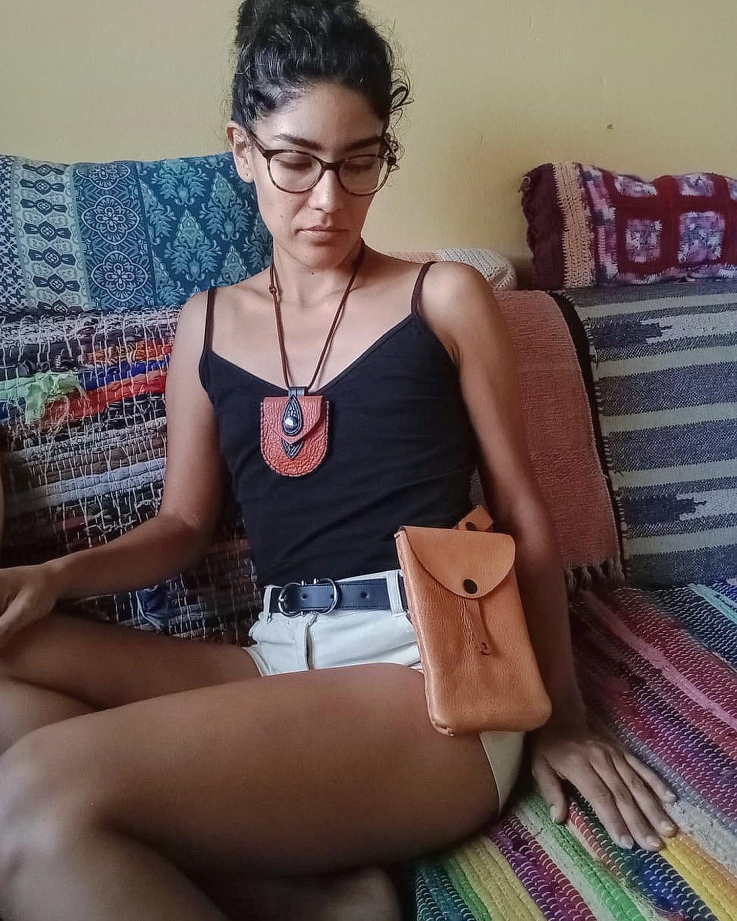 The Nipper neck pouch